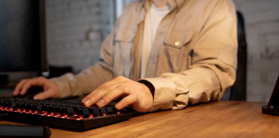 Best Ergonomic Keyboard for Programmers: 3 Top Picks for Long Coding Sessions