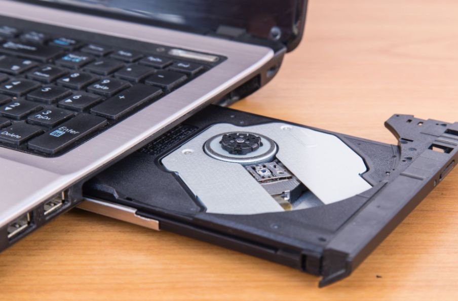 Best External DVD Drive for Laptop: Don’t Buy Before Checking These Features
