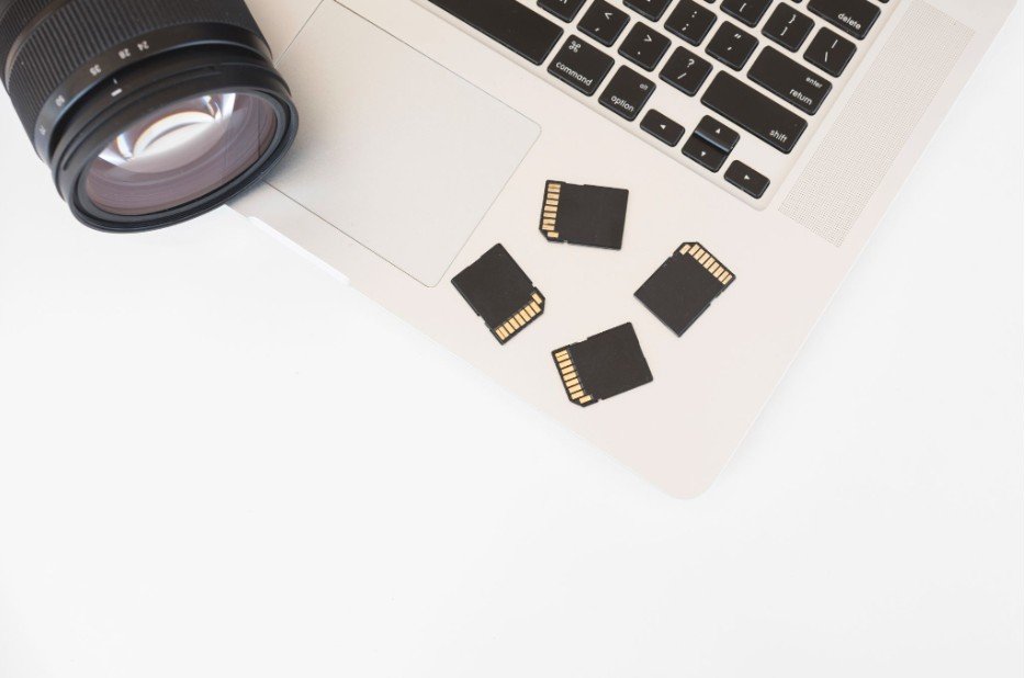 Best Memory Card Reader for Photographers Who Hate Slow Transfers