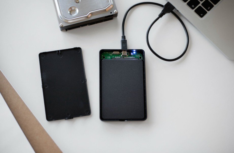 Do External DVD Drives Play Blu-ray and 4K UHD Discs