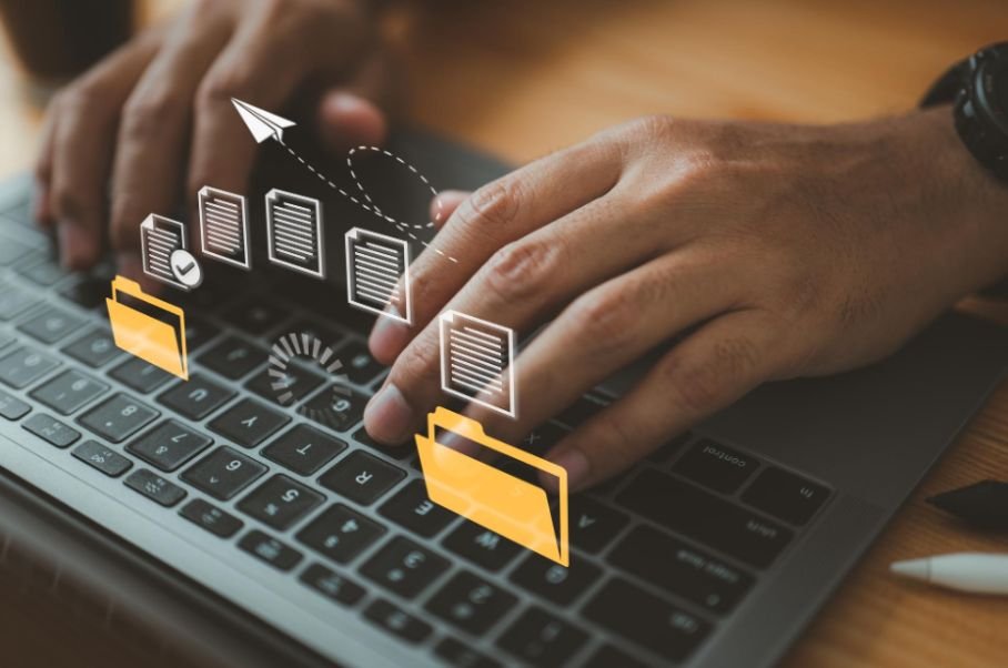 How to Move Files From an Old PC to a New PC