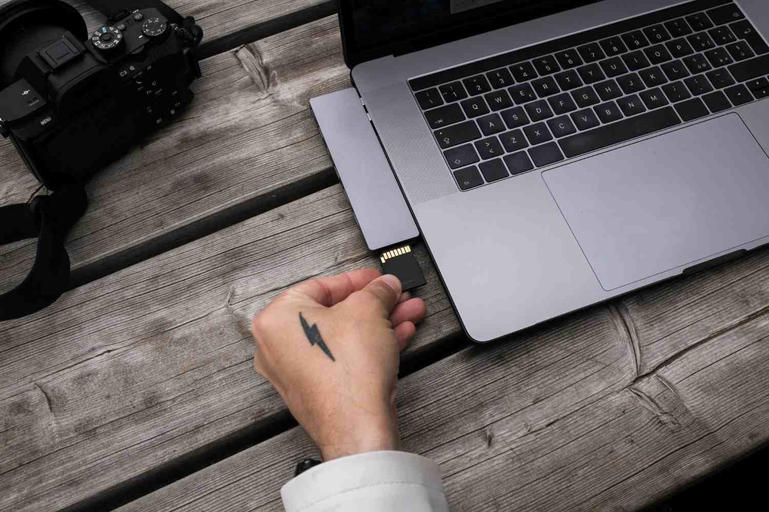 ASUS USB-BT500: Best Compact Bluetooth 5.0 Alternative