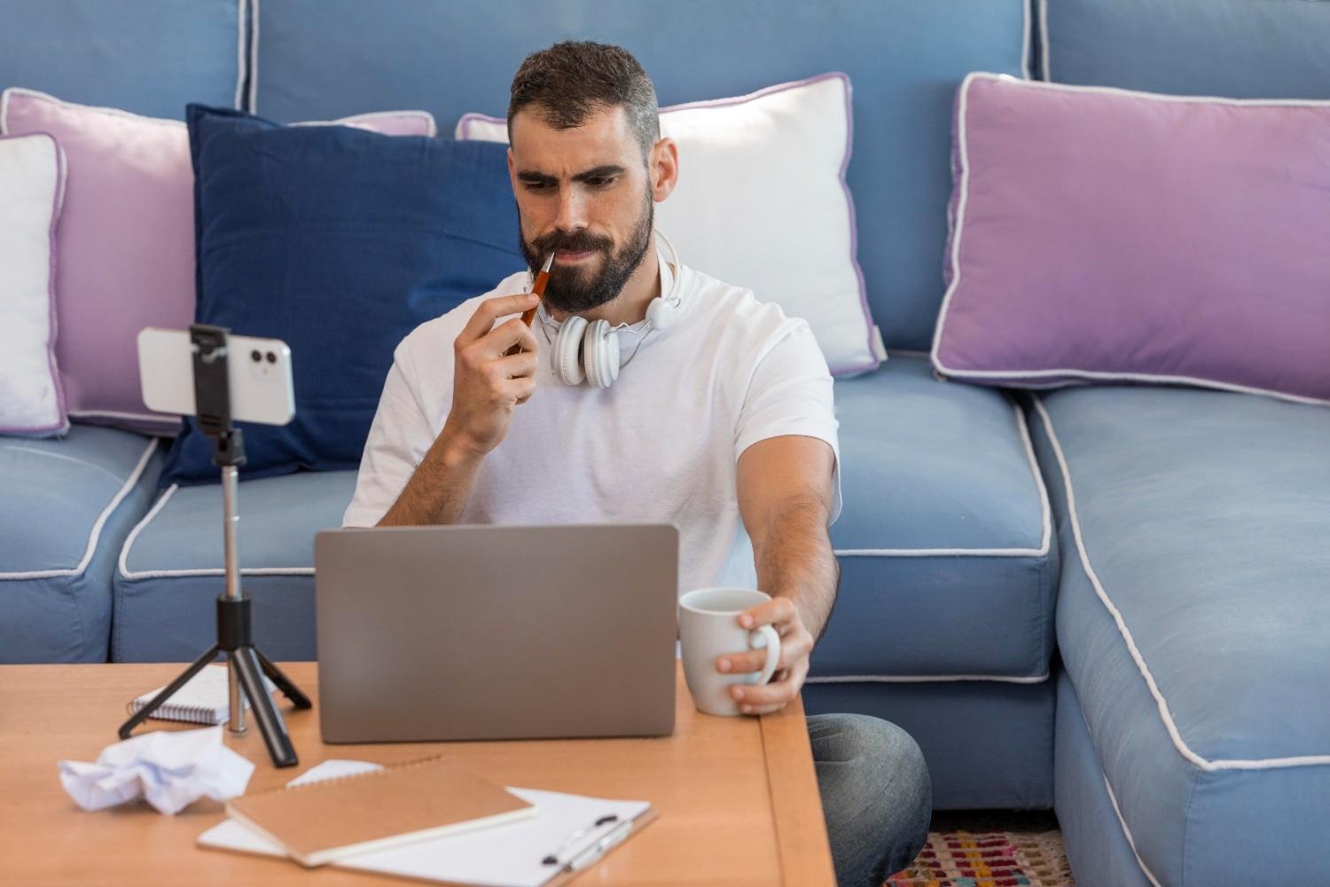 Is a Dynamic or Condenser Microphone Better for Video Calls?