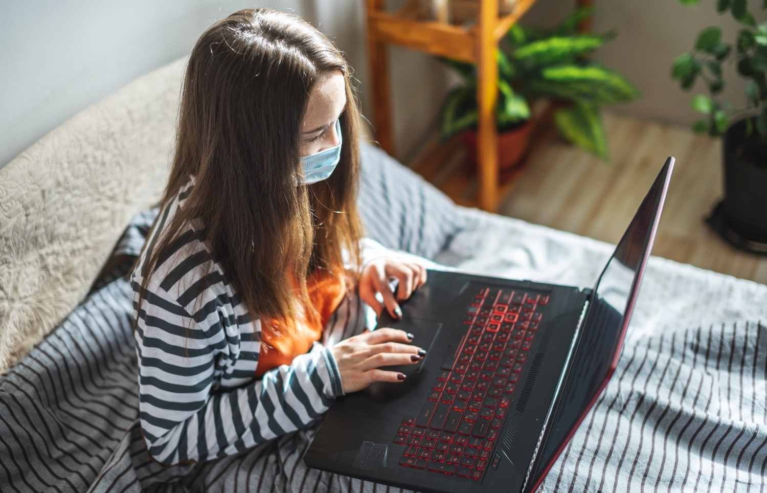Should I Choose an Adjustable Cooling Stand?
